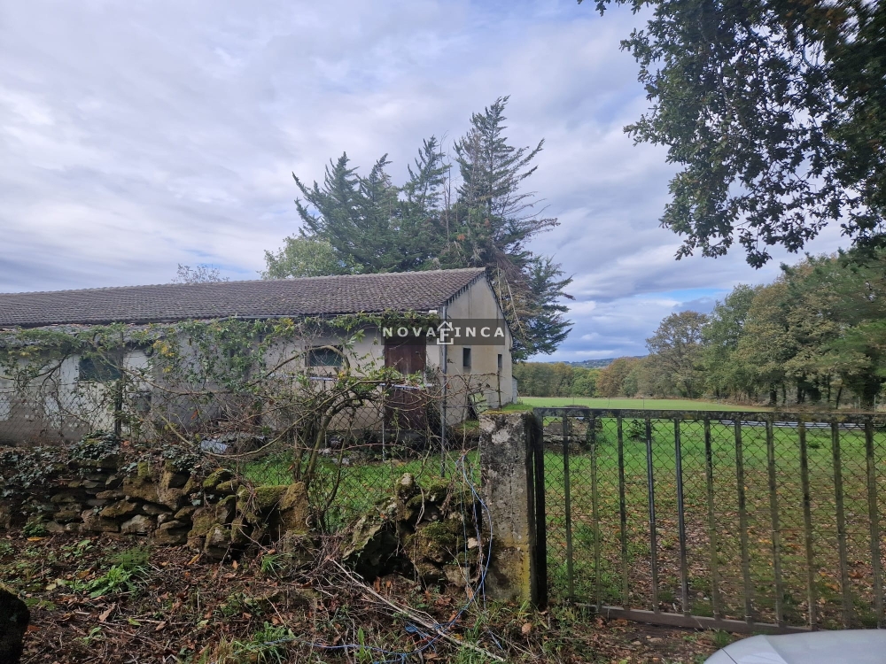 Granja para rehabilitar en Barbadelo