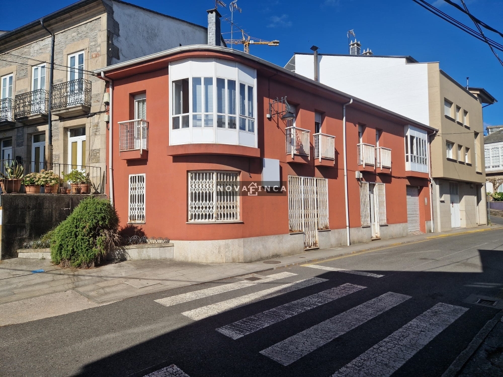 Casa en casco antiguo de Sarria